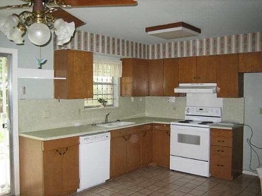 2nd image of 4311 BLOOMDALE DR
