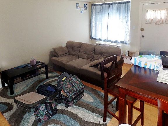 5th image of 94 Marion St