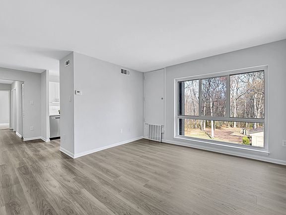 5th image of 12265 Laurel Glade Ct #54-101