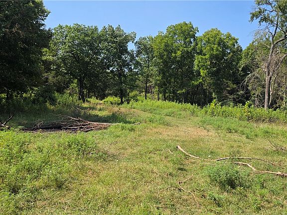 3rd image of Hopewell Rd N