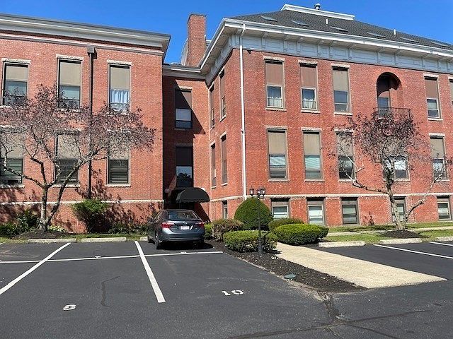 1st image of 181 North St Unit 106