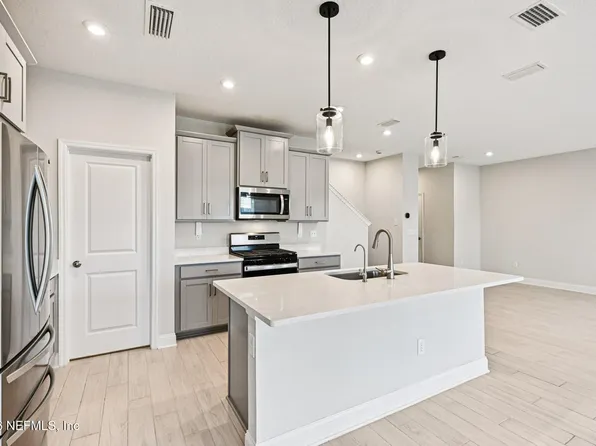 13019 HOLSINGER Boulevard, Jacksonville, FL 32256