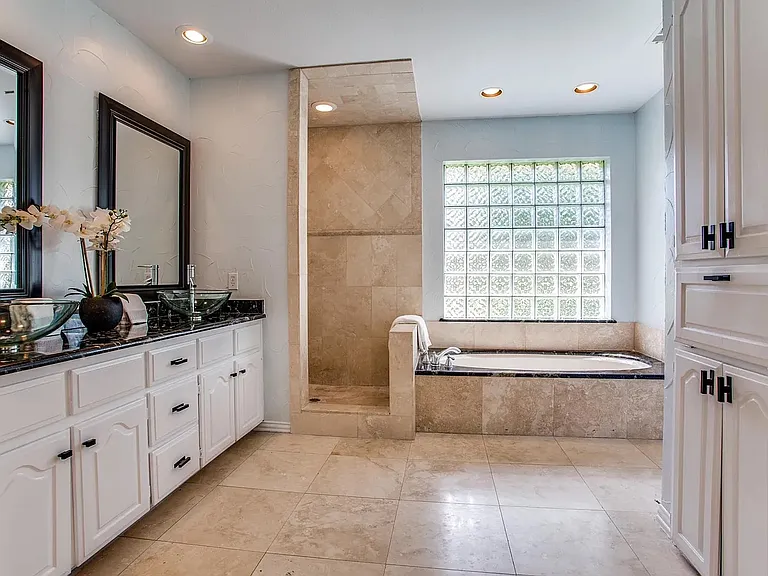 63 Remington Dr W — Photo 10