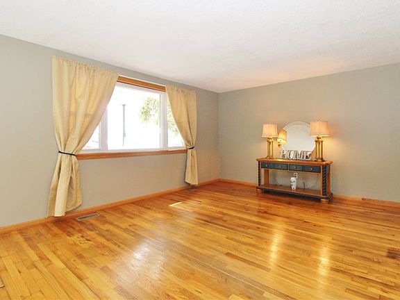 5th image of 6050 S Fairmount Ave