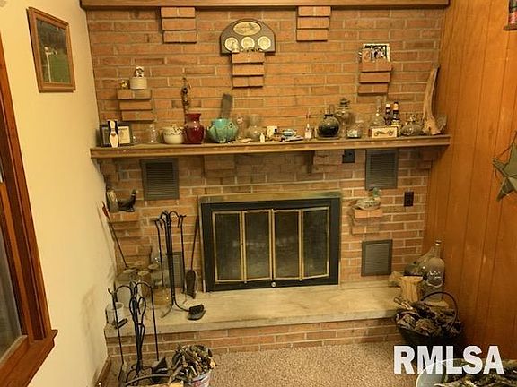 5th image of 155 Lake Warren Dr
