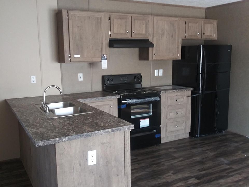 2nd image of 36 Daniel Dr