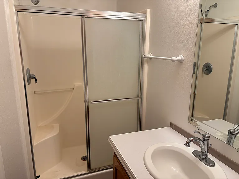 2nd bathroom