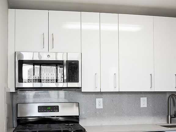 3rd image of 470 2nd Ave APT 12F