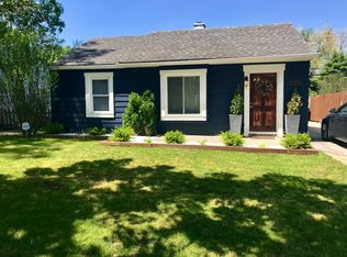 415 Stratford Rd, Ferndale, MI 48220