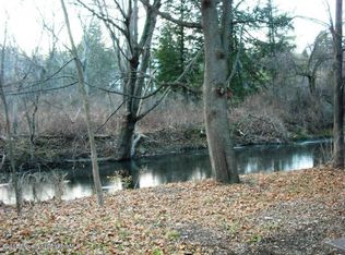 217 S Turnpike Rd, Dalton, PA 18414