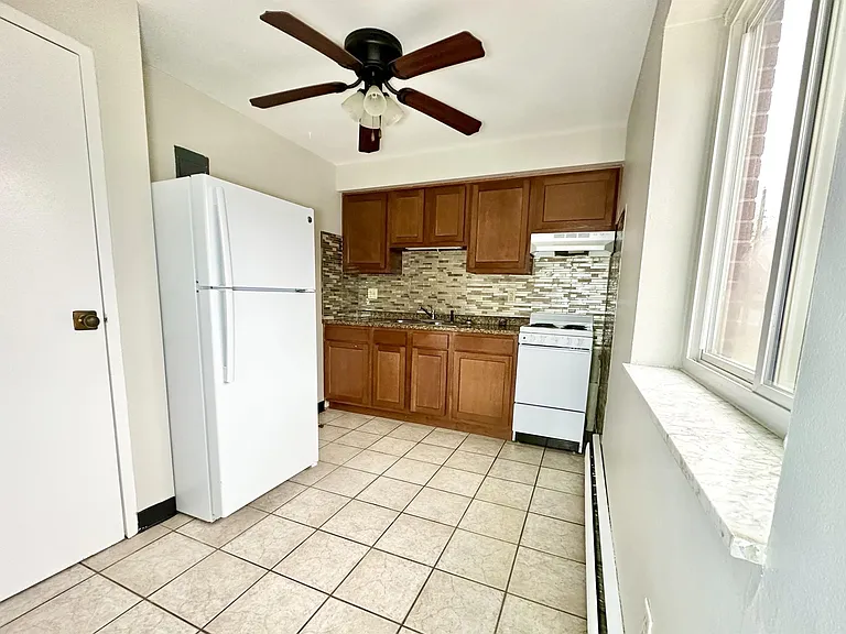 1BR (Unit 21)