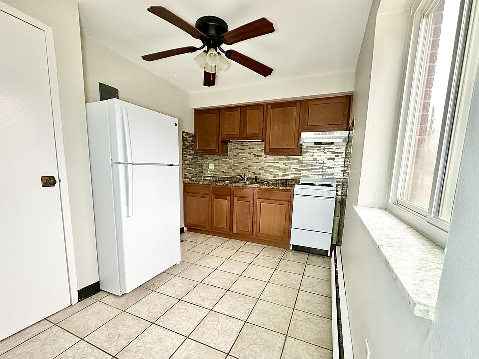 1BR (Unit 21)