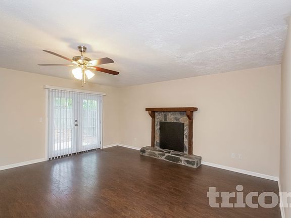 2nd image of 608 Utoy Cir SW