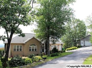 750 Mountain View Ave, Sand Rock, AL 35983