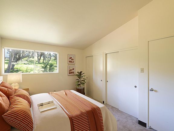 5th image of 1707 Brooks St APT B