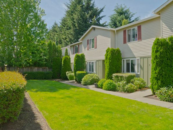 205 Green Ln #3578781