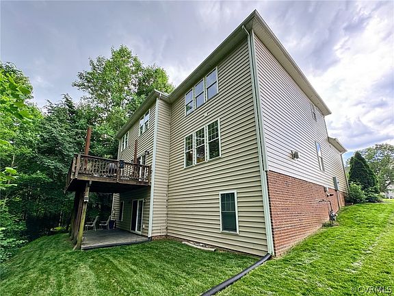 3rd image of 9074 Barbette Ct