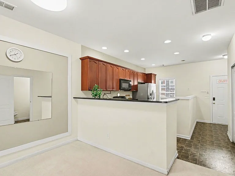 2367 Suwanee Pointe Dr #2367 — Photo 34