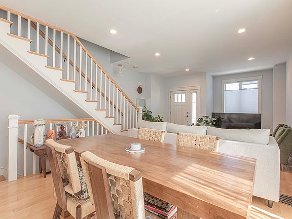 4th image of 37 Bacon St Unit 37