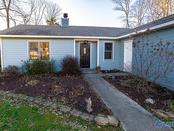 2nd image of 9725 Wallwood Dr SE