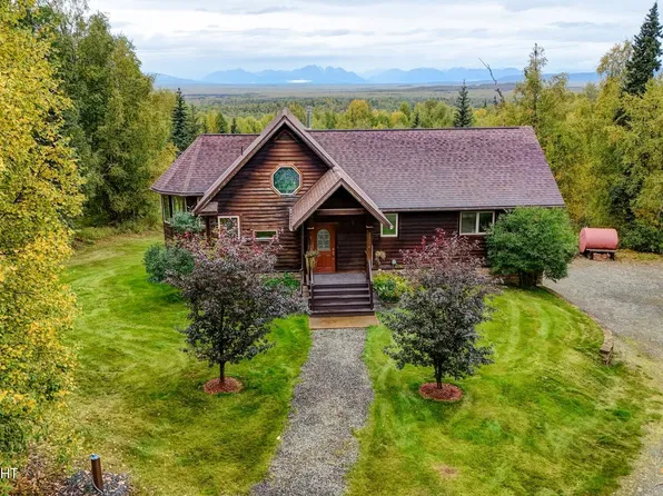 22074 S Freedom Dr, Talkeetna, AK 99676