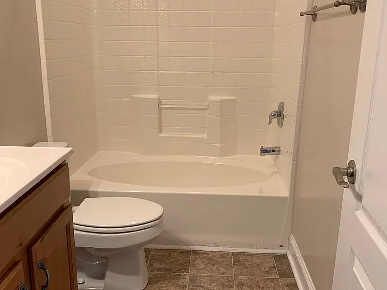 262 Sheliah Ct — Photo 10