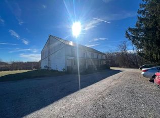 1099 Irishtown Rd APT D, New Oxford, PA 17350