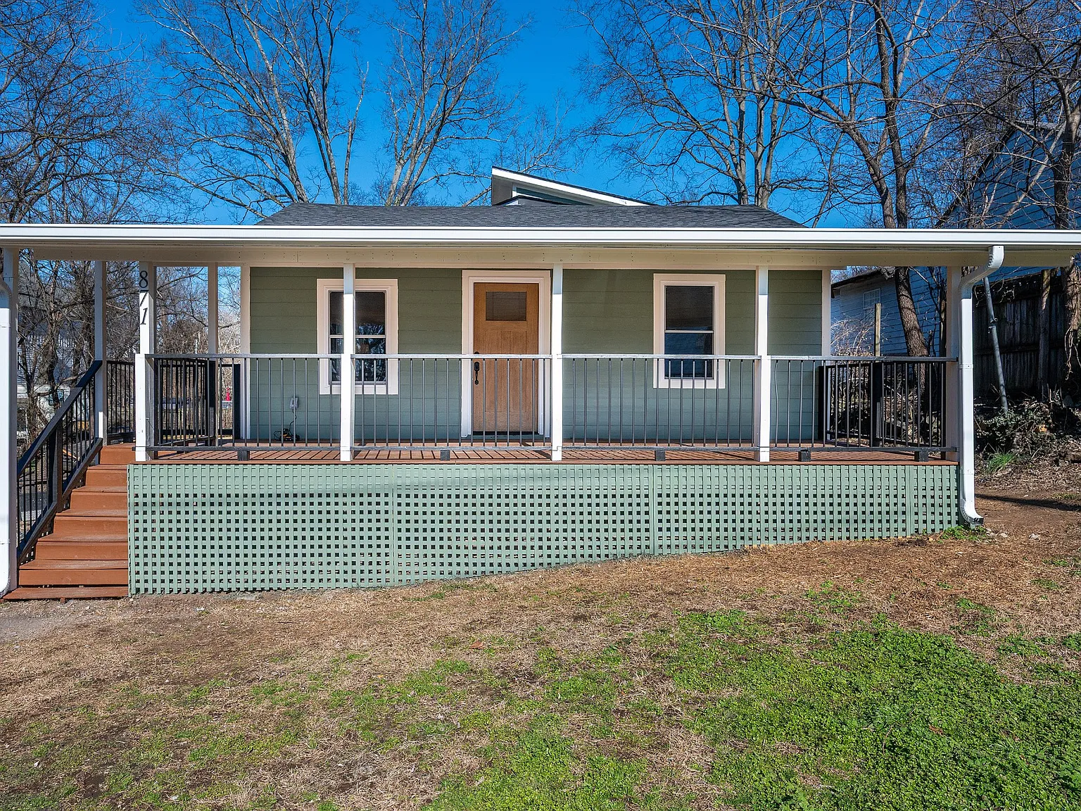 4 bed, 1300 sqft, $2,600 — Photo 1
