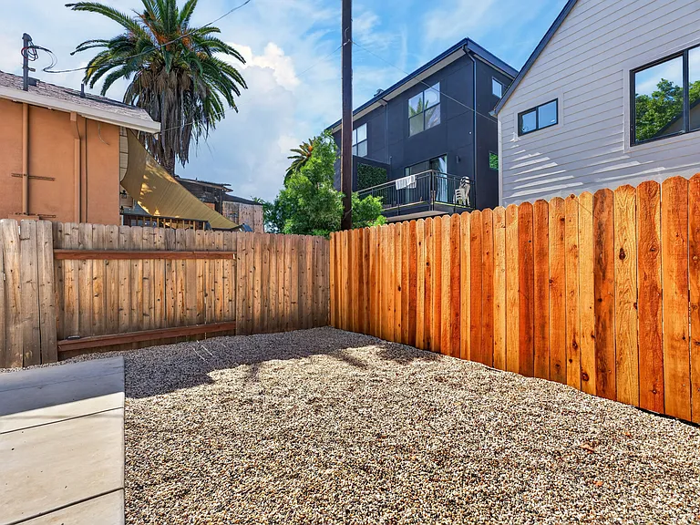 2710 T St #1 — Photo 24