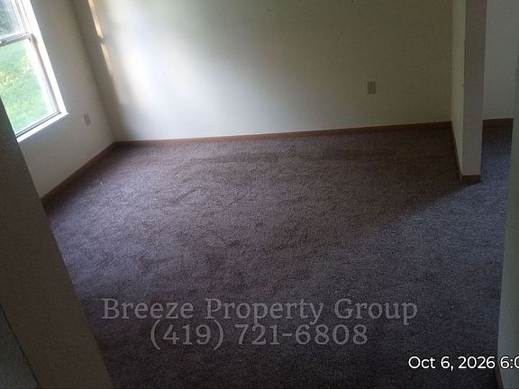 5th image of 1327 N Michigan St