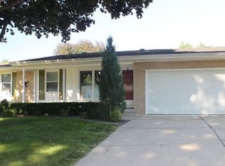 76 Foresters Ln, Springfield, IL 62704