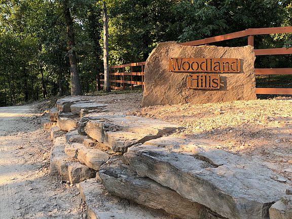 2nd image of 15 Woodland Cir