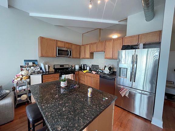 3rd image of 2000 N Milwaukee Ave #303