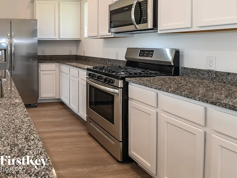 712 Willow Harbor Ln — Photo 6