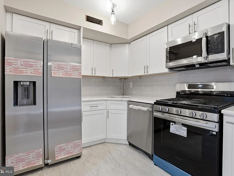 7750 Rockwell Ave — Photo 10