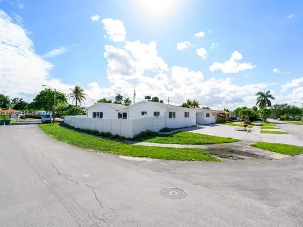 1950 NE 208th Ter, Miami, FL 33179