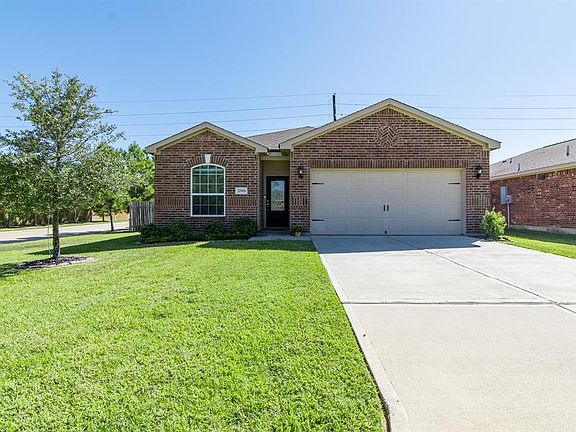 2nd image of 20906 Echo Manor Dr