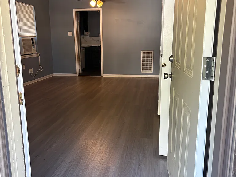611 Liberty St — Photo 2