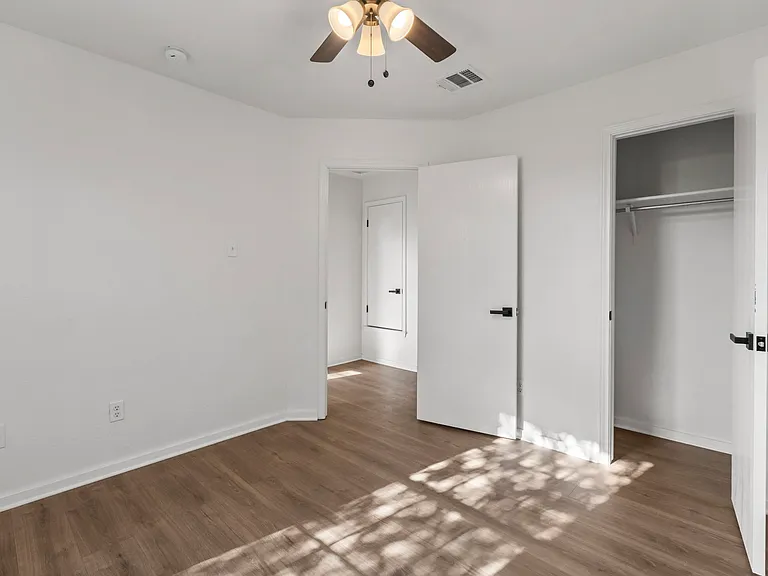2110 Nogales Trl — Photo 25
