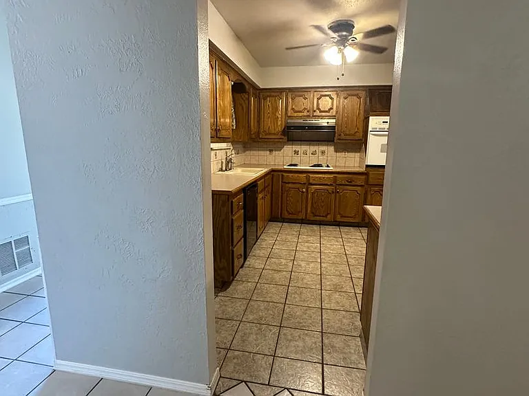312 S Avery Dr — Photo 15
