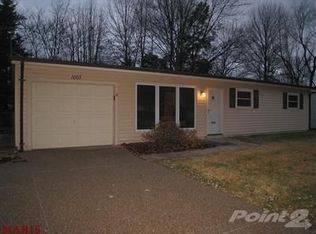 1665 Kay Dr, Florissant, MO 63031