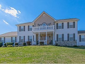 1st image of 325 Oriole Ln