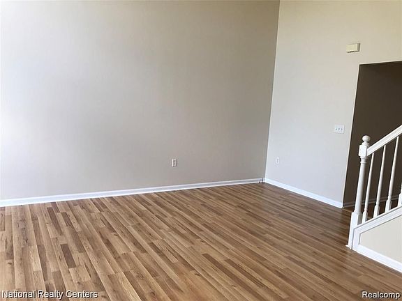 4th image of 41876 Yeats Dr