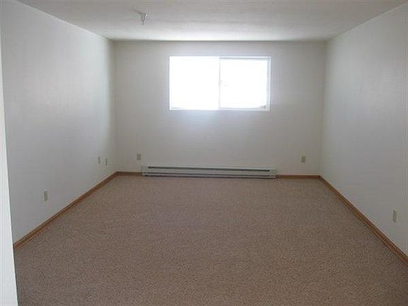 3rd image of 2832 20th Ave S APT 10