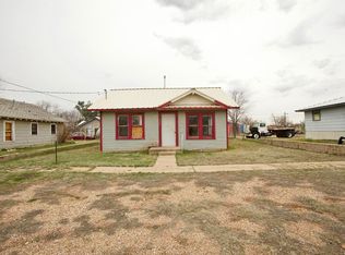 715 Oak St, Colorado City, TX 79512