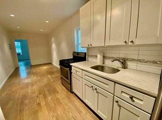 184 Meserole St #2L, Brooklyn, NY 11206