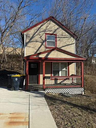 2313 Michigan Ave Photo 1