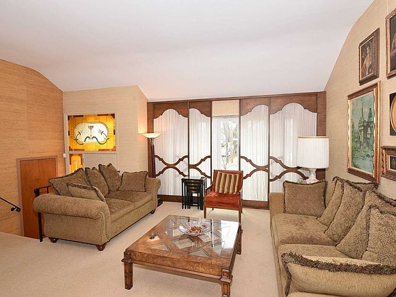 3rd image of 2335 Milburn Ave