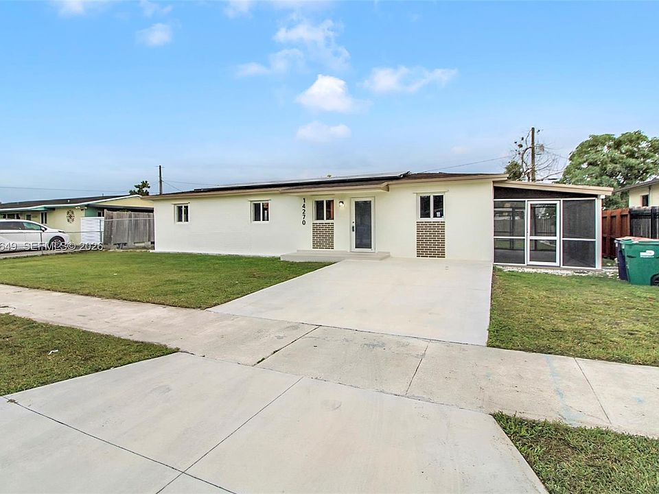 1st image of 14270 SW 285th St