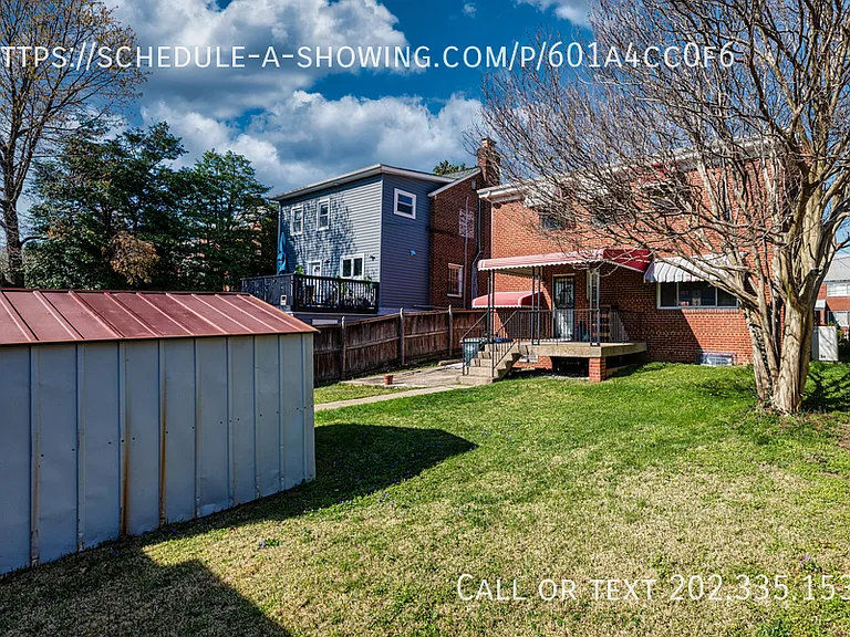 1525 Channing St NE — Photo 9